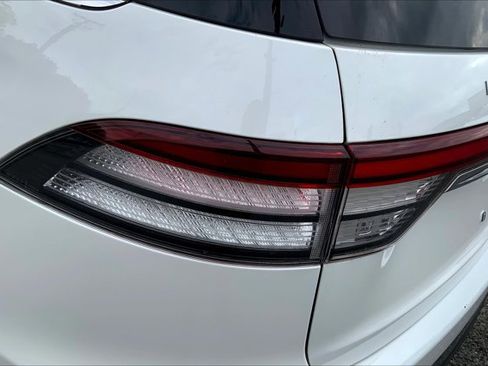 Used 2020 Lincoln Aviator Reserve w/ Equipment Group 201A image 28