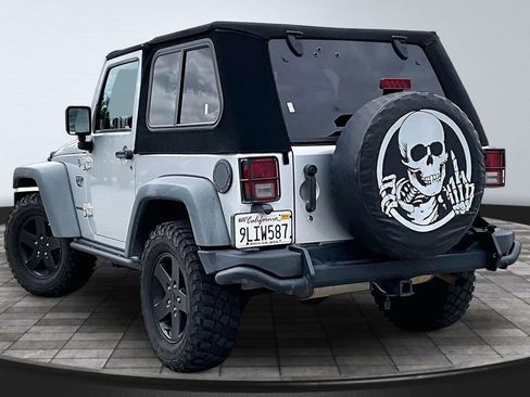 Used 2012 Jeep Wrangler Rubicon AWD/4WD image 21