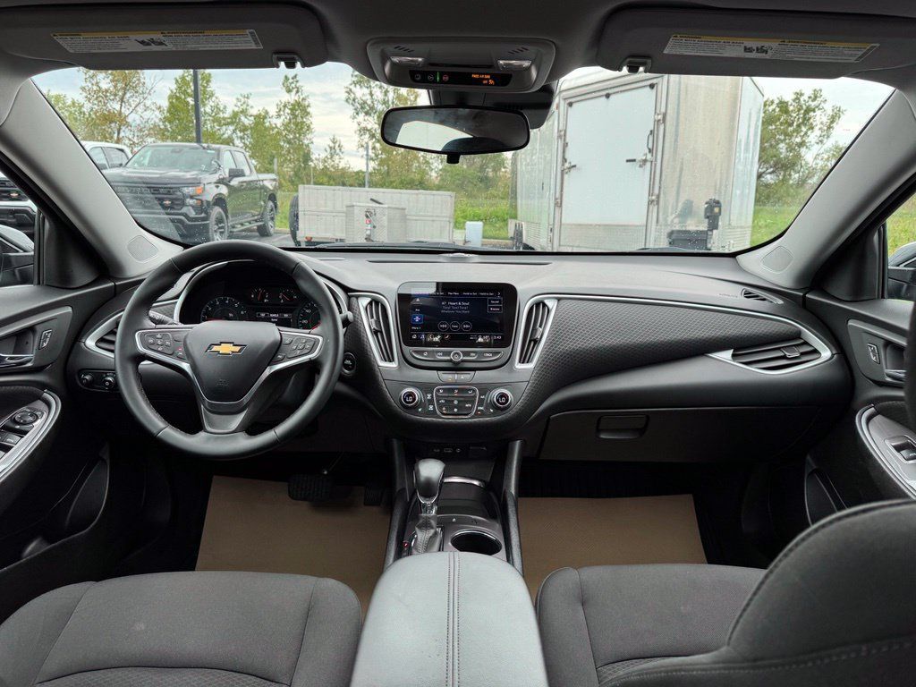 Certified 2023 Chevrolet Malibu LT w/ Midnight Edition FWD image 19
