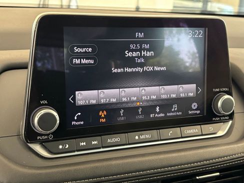 Used 2025 Nissan Rogue SV FWD image 20