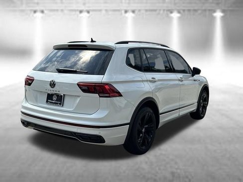 Certified 2024 Volkswagen Tiguan SE R-Line FWD image 5