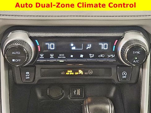 Used 2024 Toyota RAV4 XLE Premium image 22