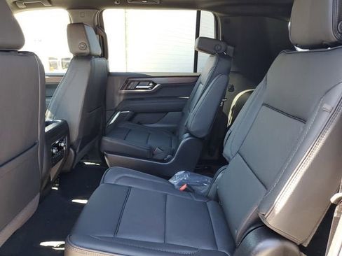 New 2026 GMC Yukon XL Denali w/ Sun & Power Step Package AWD/4WD image 11