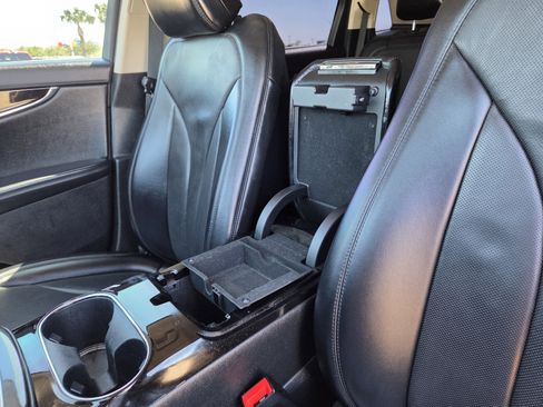 Used 2022 Lincoln Nautilus Reserve image 32