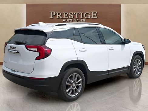 Used 2023 GMC Terrain SLT FWD image 9