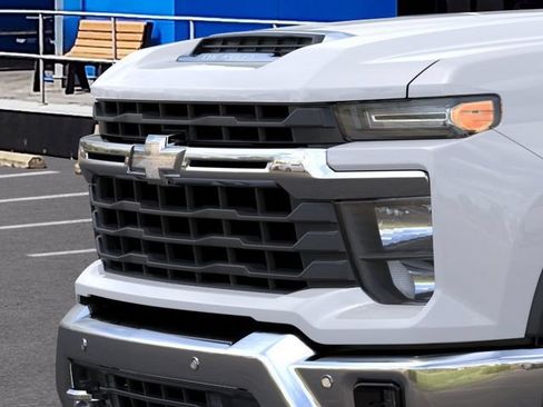 New 2026 Chevrolet Silverado 2500 LT w/ Texas Edition AWD/4WD image 13