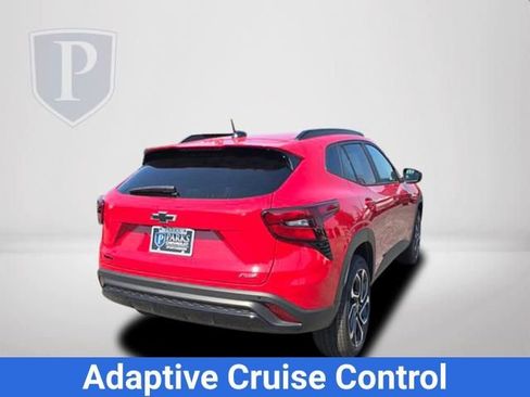 New 2026 Chevrolet Trax RS w/ Sunroof Package FWD image 8