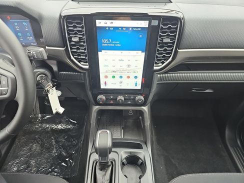 New 2025 Ford Ranger XLT w/ Trailer Tow Package image 19
