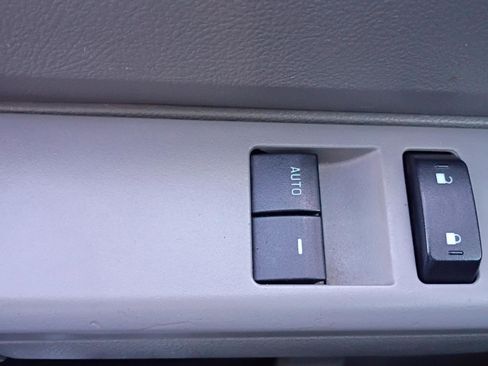 Used 2014 Ford E-350 and Econoline 350 XLT image 37