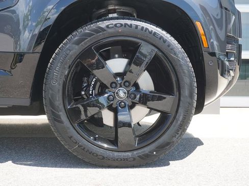 New 2025 Land Rover Defender 130 V8 image 36