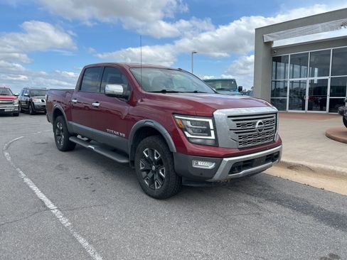 Used 2020 Nissan Titan Platinum Reserve w/ Protection Package 2 AWD/4WD image 3