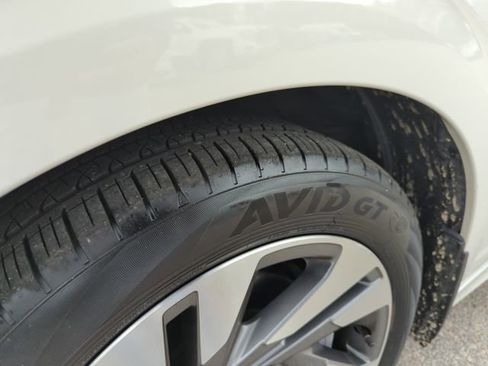 Used 2023 Subaru Legacy Limited image 36