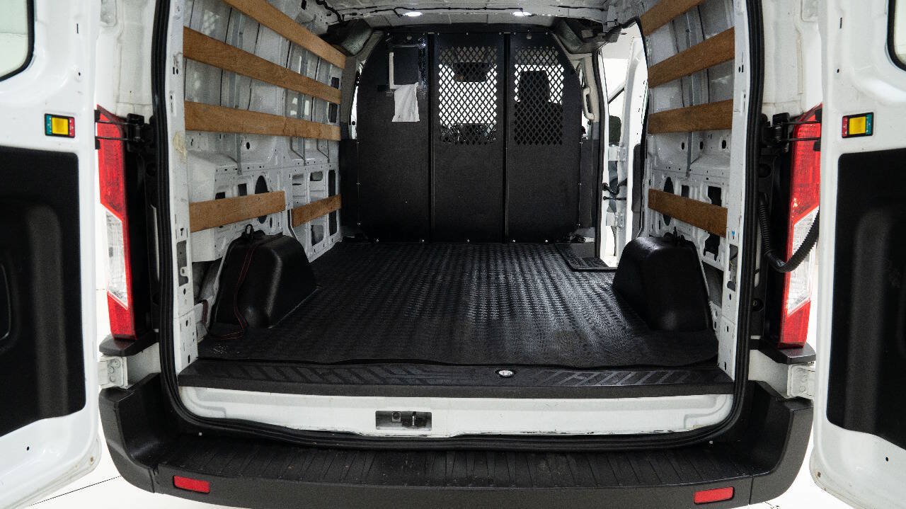 Used 2019 Ford Transit 250 130 Low Roof w/ Exterior Upgrade Package RWD image 59