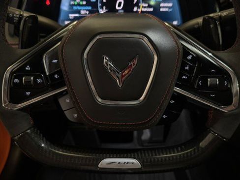 Used 2024 Chevrolet Corvette Z06 w/ Z07 Performance Package image 9