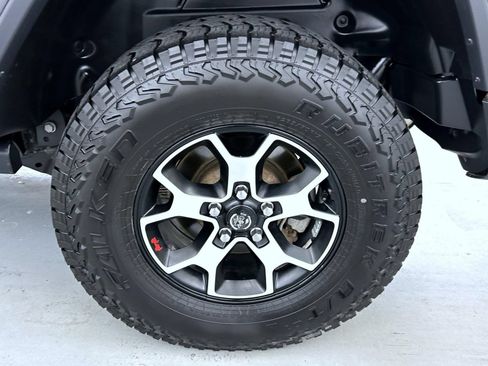 Used 2021 Jeep Wrangler Unlimited Rubicon AWD/4WD image 23