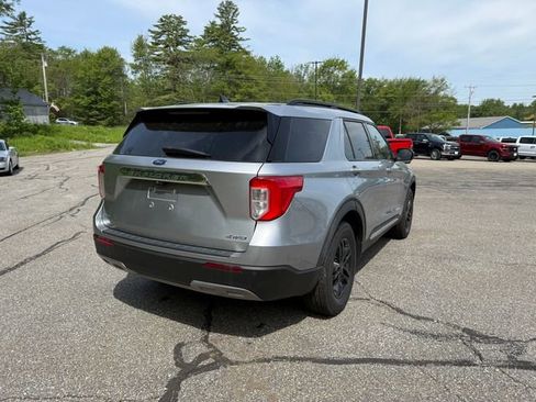 Certified 2022 Ford Explorer XLT w/ Equipment Group 202A AWD/4WD image 30