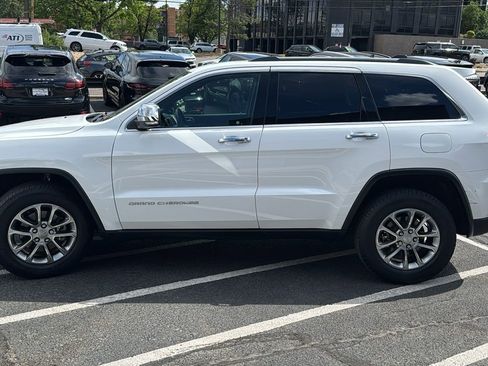Used 2016 Jeep Grand Cherokee Limited AWD/4WD image 6