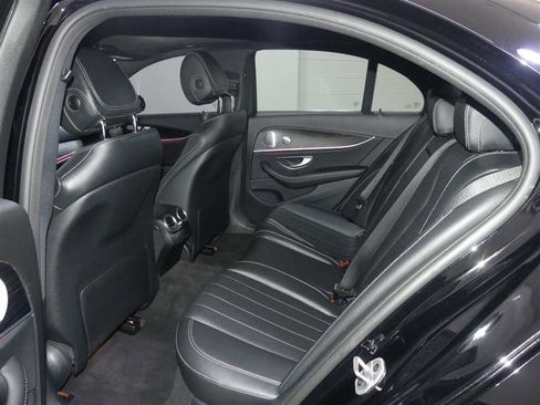 Used 2020 Mercedes-Benz E 350 4MATIC Sedan w/ Premium Package image 28