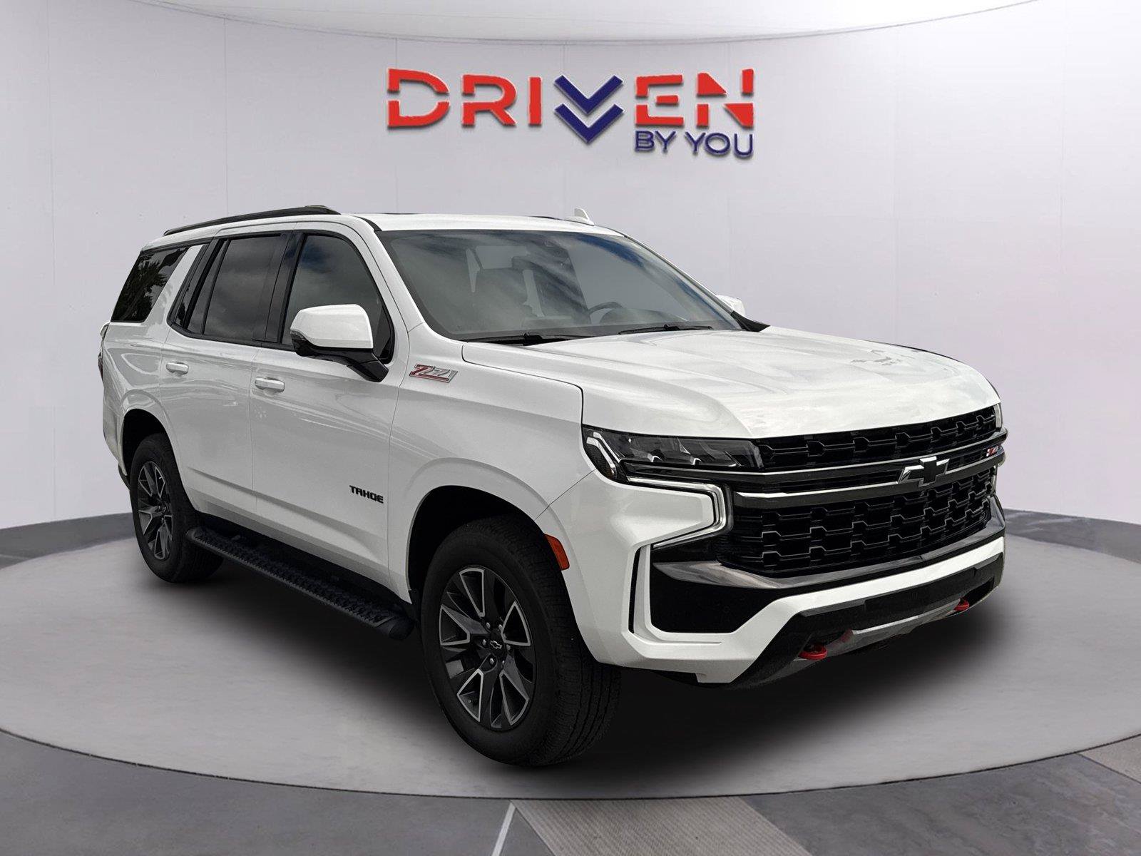 Used 2022 Chevrolet Tahoe Z71 w/ Luxury Package AWD/4WD image 1