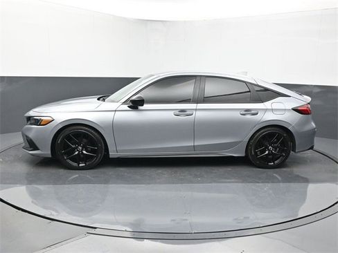 Used 2023 Honda Civic Sport image 2