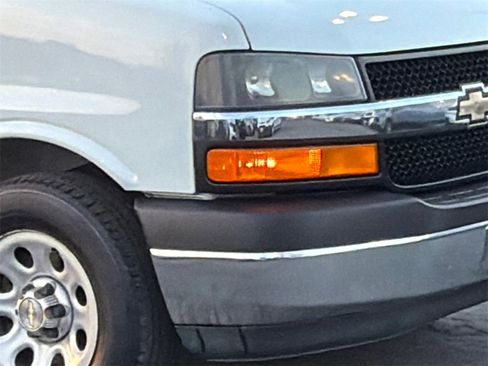 Used 2012 Chevrolet Express 1500 LS image 6