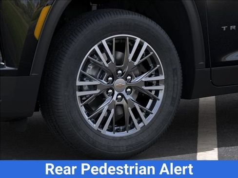 New 2026 Chevrolet Traverse LT w/ Driver Confidence Package FWD image 10