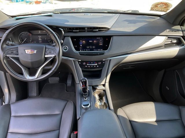 Used 2024 Cadillac XT6 Luxury FWD image 4