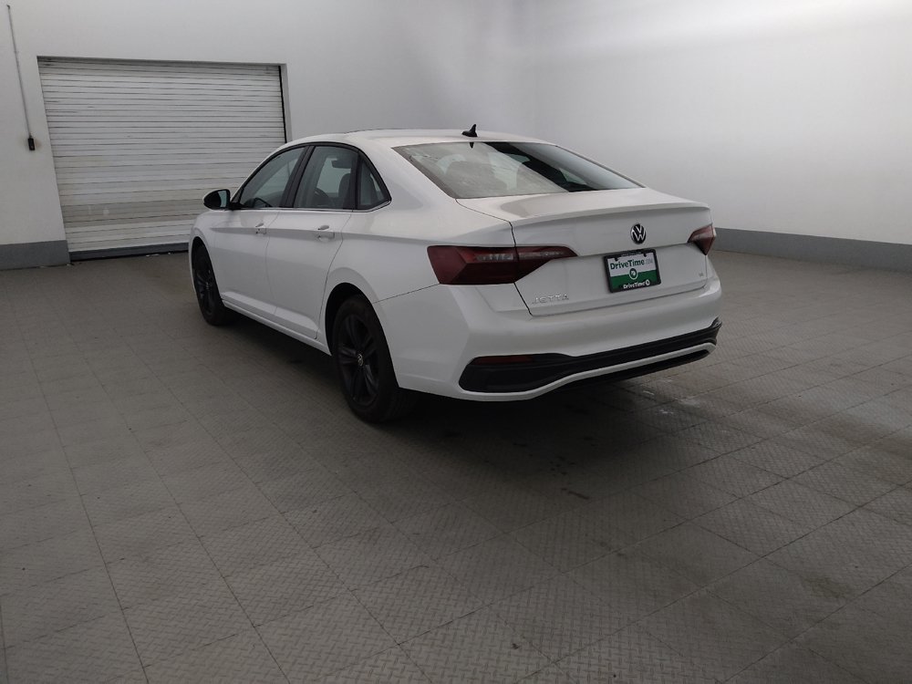Used 2024 Volkswagen Jetta SE FWD image 5