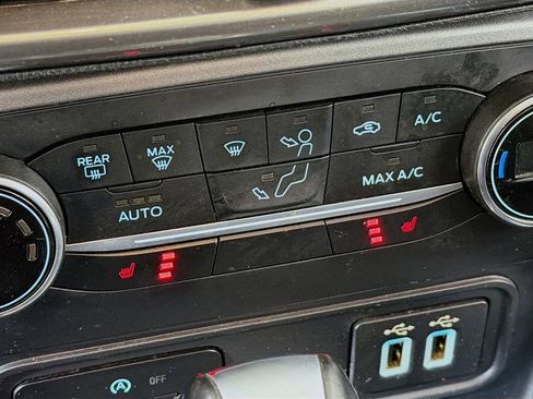 Used 2018 Ford EcoSport SE image 33