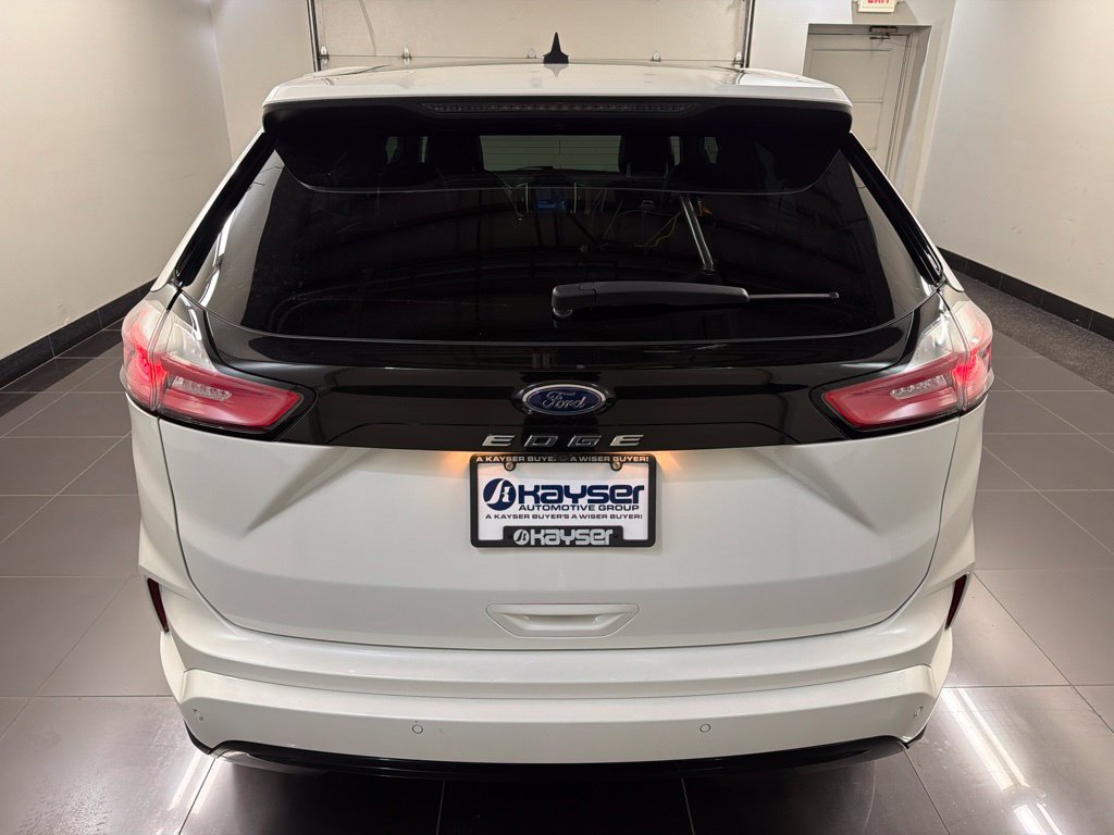 Certified 2023 Ford Edge ST-Line AWD/4WD image 5