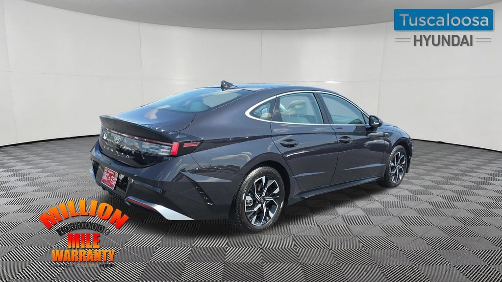 Used 2025 Hyundai Sonata SEL FWD image 8
