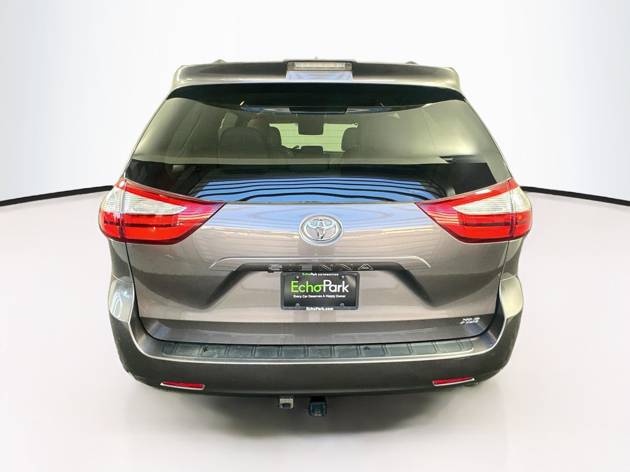 Used 2019 Toyota Sienna XLE FWD image 7