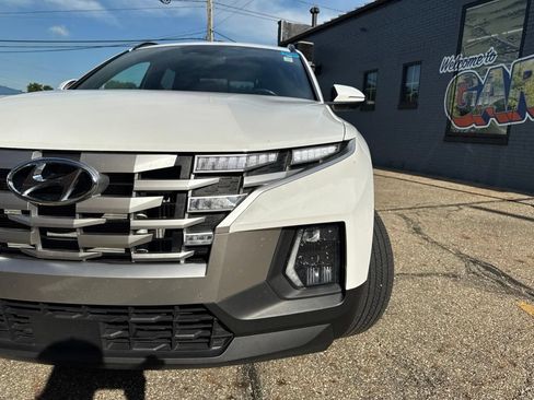 Used 2023 Hyundai Santa Cruz SEL Premium AWD/4WD image 3