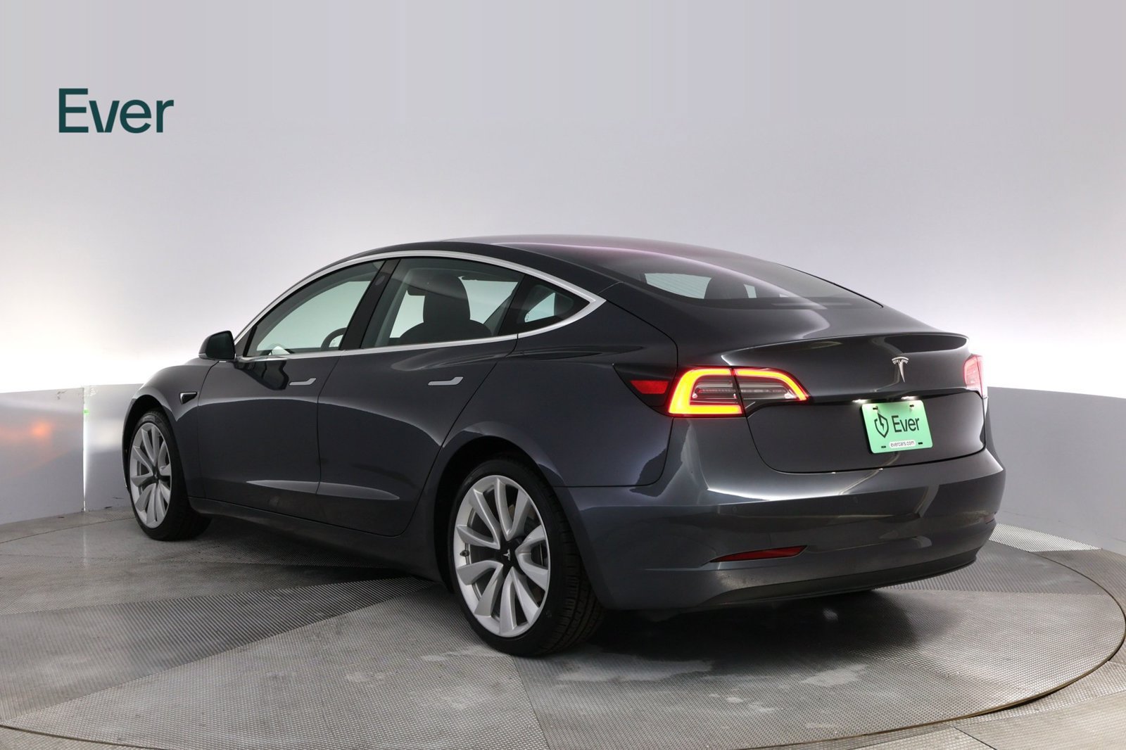 Used 2018 Tesla Model 3 Long Range RWD image 17