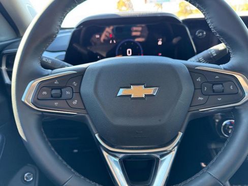 Certified 2025 Chevrolet TrailBlazer LT w/ Convenience Package image 16