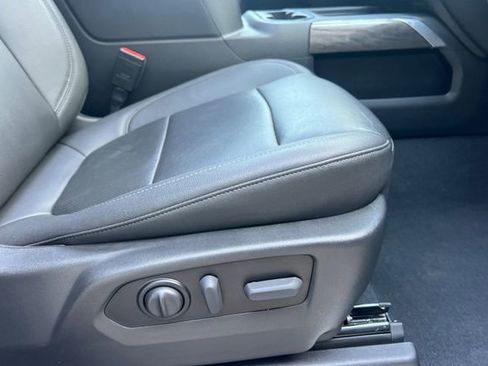 Used 2021 Chevrolet Silverado 1500 LTZ w/ Z71 Off-Road Package image 22