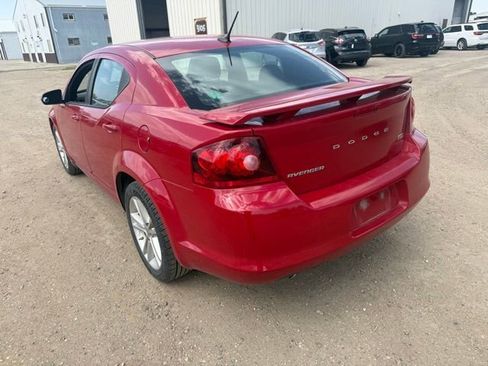 Used 2012 Dodge Avenger SXT Plus FWD image 4