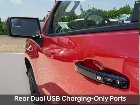 Used 2021 Chevrolet Silverado 1500 LT Trail Boss AWD/4WD image 14