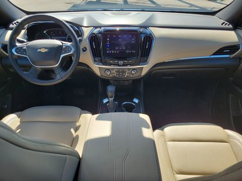 Used 2023 Chevrolet Traverse LT w/ LT Premium Package image 14