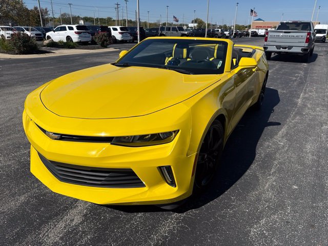 Used 2017 Chevrolet Camaro LT RWD image 1