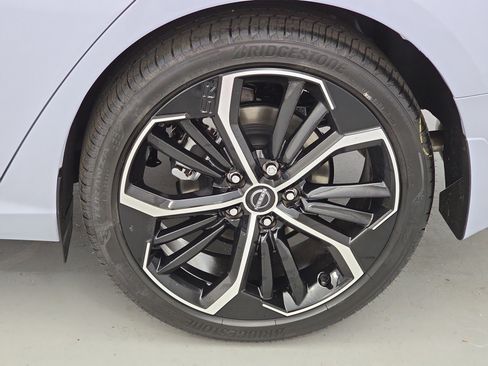 New 2025 Nissan Altima 2.5 SR image 31