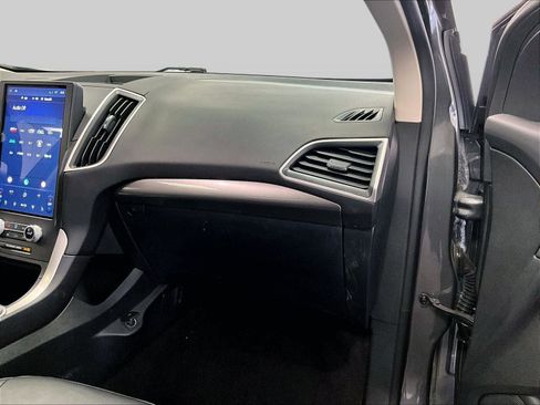 Certified 2024 Ford Edge SEL w/ Convenience Package AWD/4WD image 15