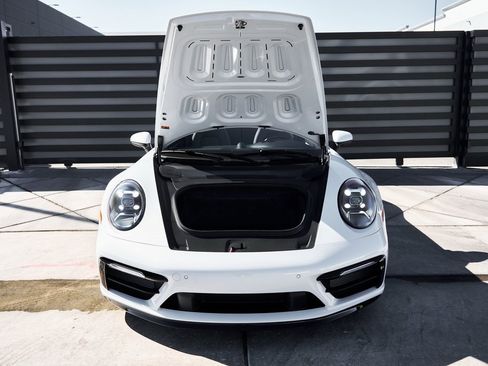 Used 2024 Porsche 911 Carrera 4S image 15