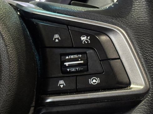 Used 2022 Subaru Outback Premium image 32