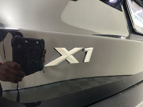 Certified 2025 BMW X1 xDrive28i w/ Convenience Package image 30