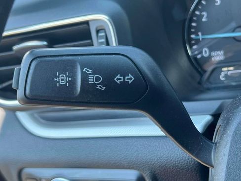 Used 2020 Ford Explorer XLT w/ Equipment Group 202A AWD/4WD image 29