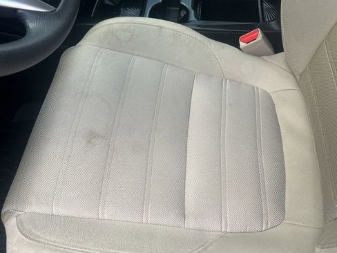 Used 2019 Honda CR-V EX image 11