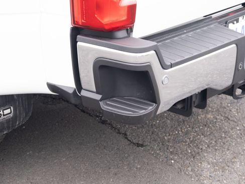 Used 2023 Ford F350 Lariat AWD/4WD image 26