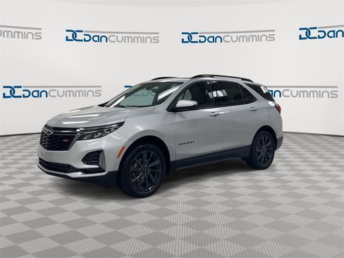 Used 2022 Chevrolet Equinox RS w/ RS Leather Package image 4
