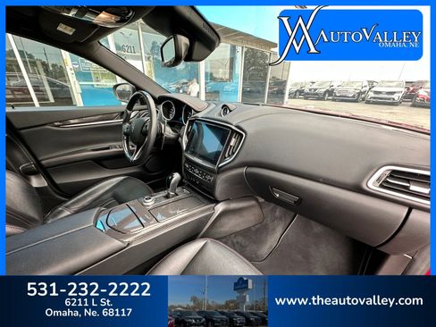 Used 2017 Maserati Ghibli S Q4 AWD/4WD image 21